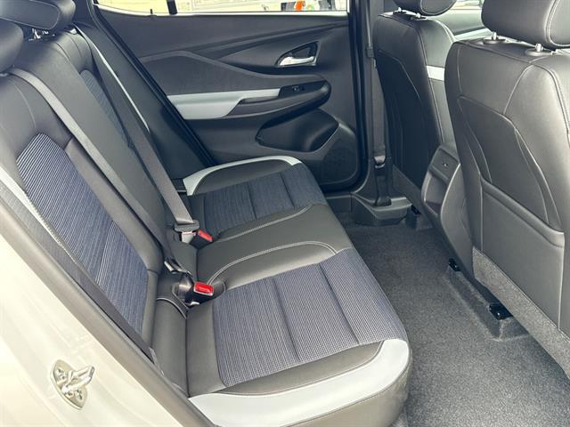 new 2025 Buick Envista car, priced at $26,684