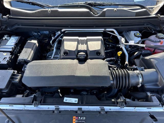 new 2025 GMC Canyon car, priced at $40,590
