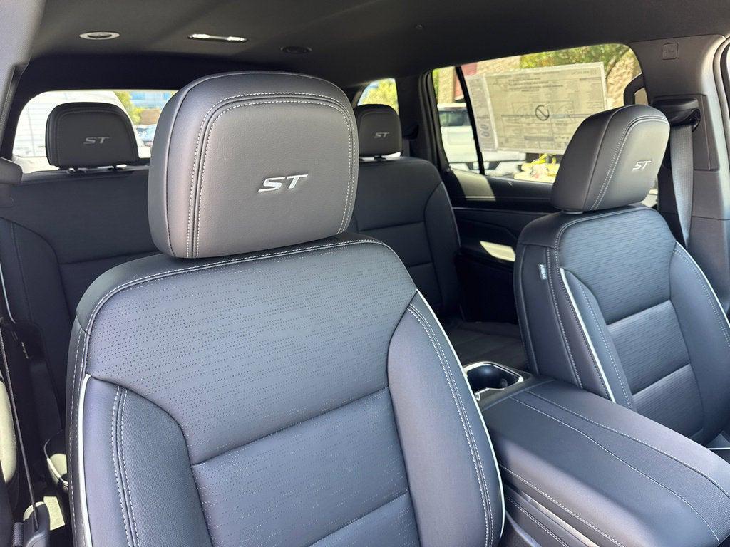 used 2025 Buick Enclave car, priced at $45,631