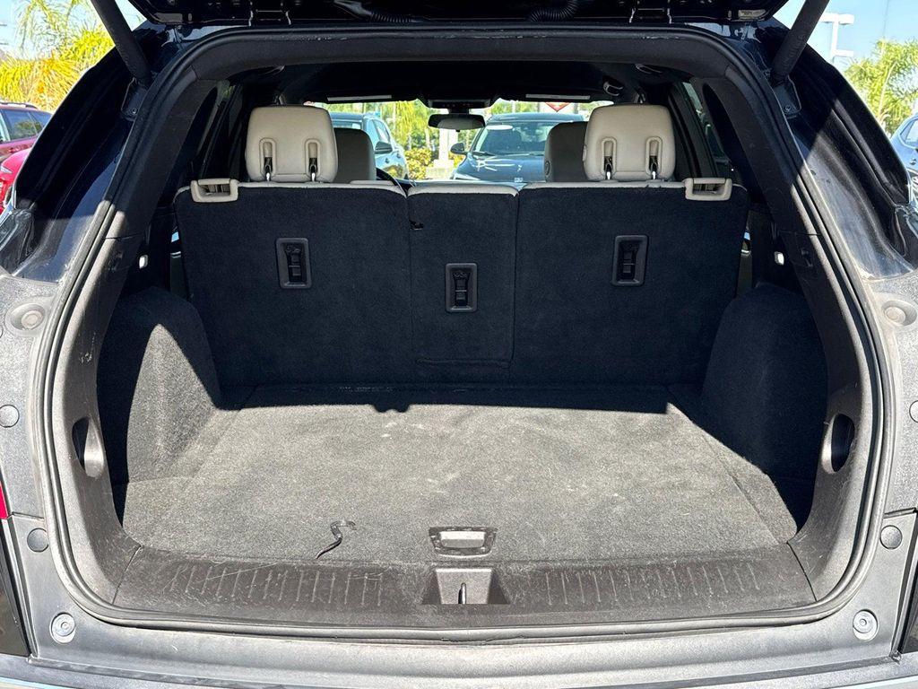 used 2018 Cadillac XT5 car, priced at $15,666