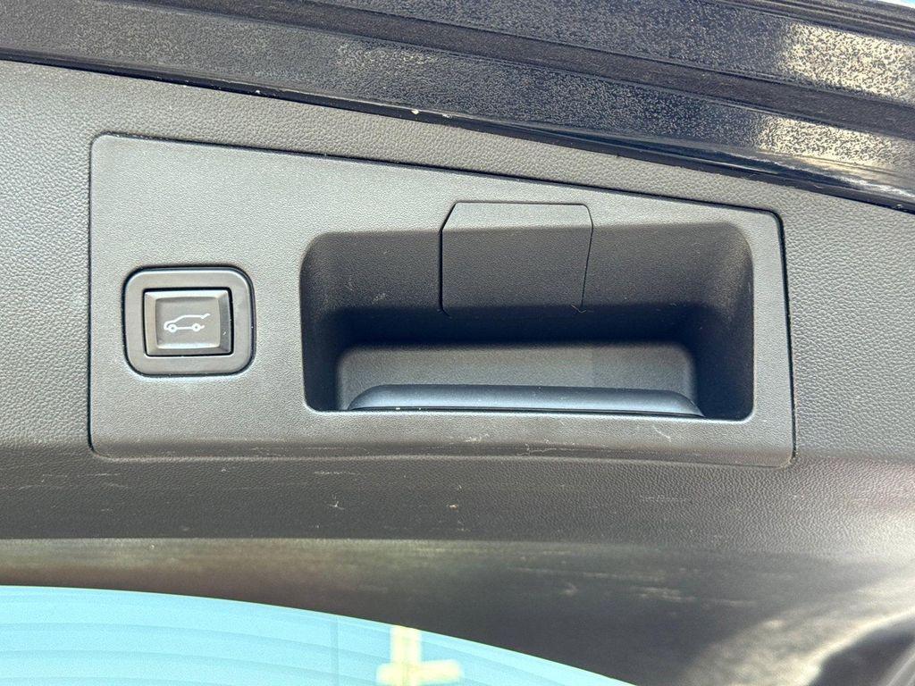 used 2018 Cadillac XT5 car, priced at $15,666