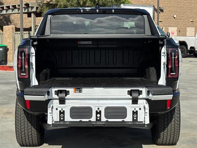 new 2025 GMC HUMMER EV Pickup car, priced at $103,289