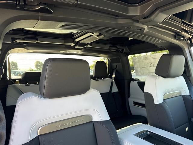 new 2025 GMC HUMMER EV Pickup car, priced at $103,289