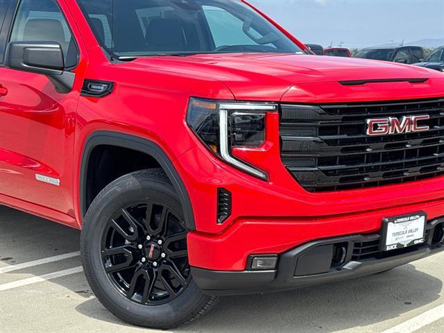 new 2025 GMC Sierra 1500 car, priced at $58,039