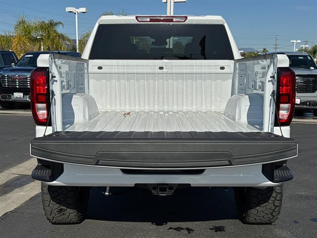 new 2025 GMC Sierra 1500 car, priced at $59,785