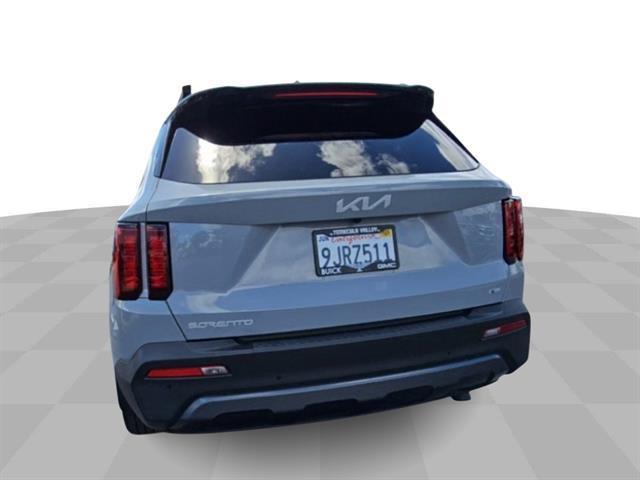 used 2023 Kia Sorento car, priced at $37,121
