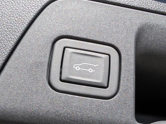 used 2023 Buick Envision car, priced at $37,000