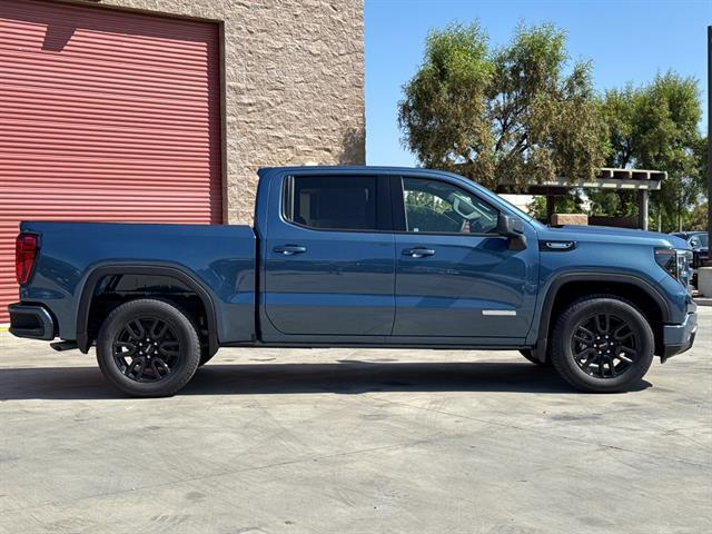 new 2025 GMC Sierra 1500 car, priced at $54,739