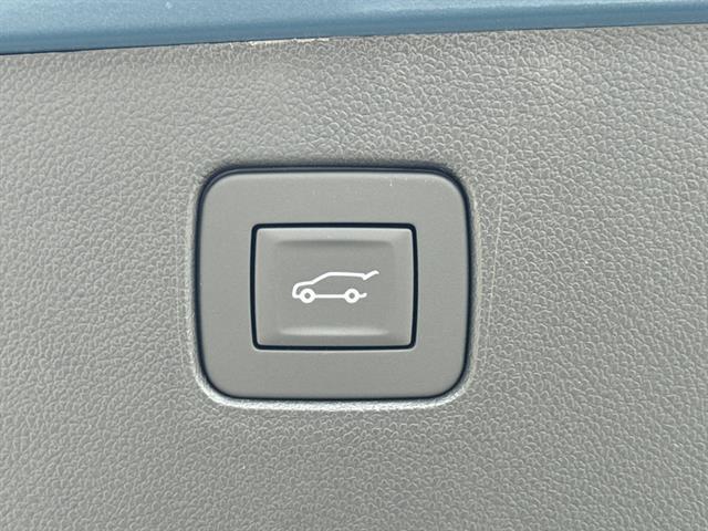 new 2025 Buick Envista car, priced at $27,179