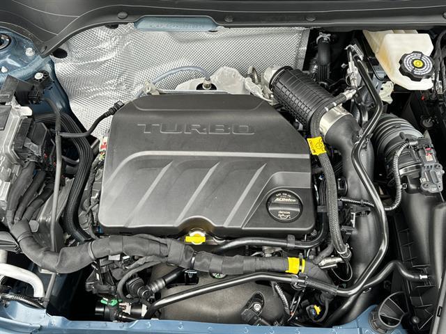 new 2025 Buick Envista car, priced at $27,179