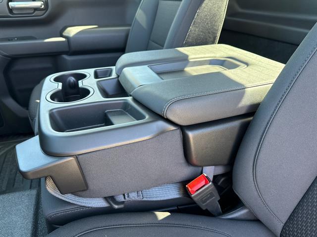 new 2025 GMC Sierra 1500 car, priced at $43,130