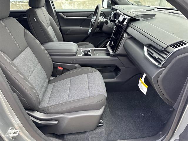 new 2025 GMC Acadia car, priced at $47,340