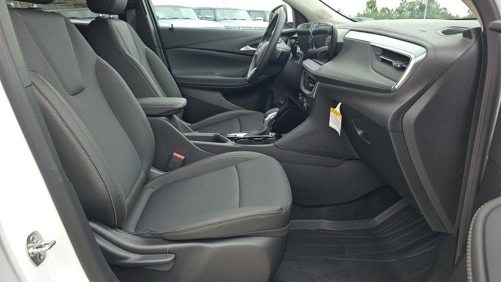 used 2025 Buick Encore GX car, priced at $29,945