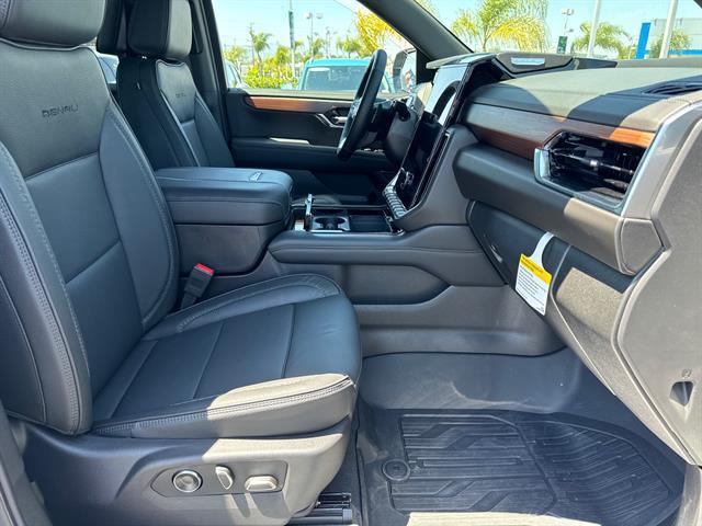 new 2025 GMC Yukon XL car, priced at $100,249
