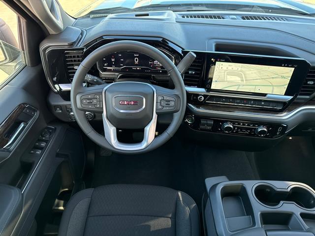 new 2025 GMC Sierra 1500 car, priced at $58,039