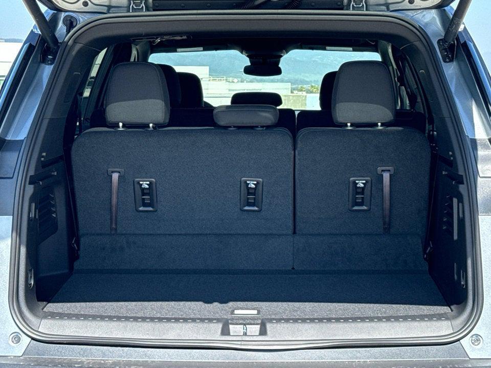 used 2025 GMC Acadia car, priced at $45,892