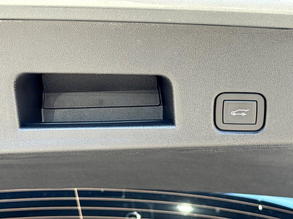 used 2025 GMC Acadia car, priced at $45,892