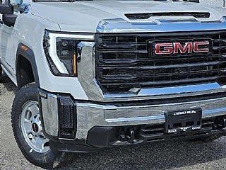 new 2024 GMC Sierra 2500 car, priced at $50,878