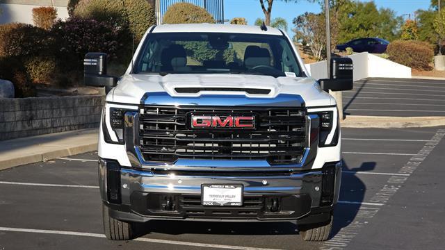 new 2025 GMC Sierra 2500 car, priced at $55,325