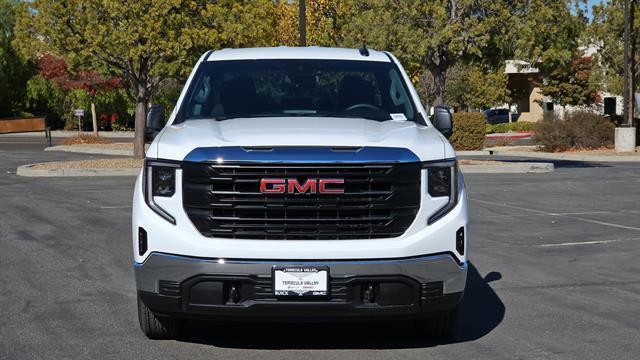 new 2025 GMC Sierra 1500 car, priced at $46,370