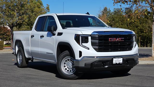 new 2025 GMC Sierra 1500 car, priced at $46,370