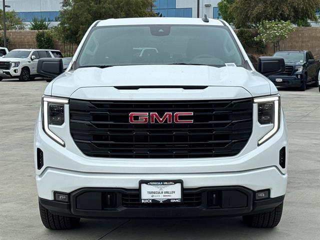 new 2025 GMC Sierra 1500 car, priced at $54,244