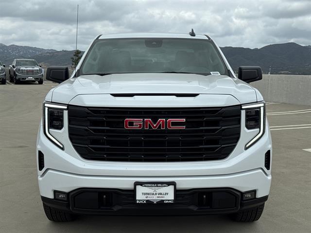 new 2025 GMC Sierra 1500 car, priced at $60,289