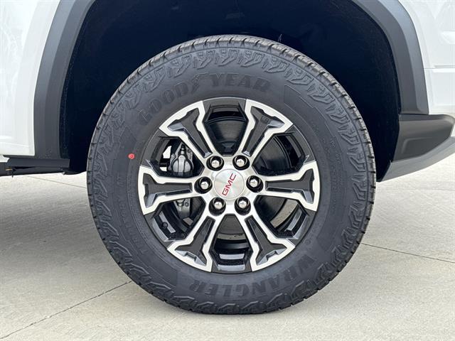 new 2025 GMC Canyon car, priced at $47,944