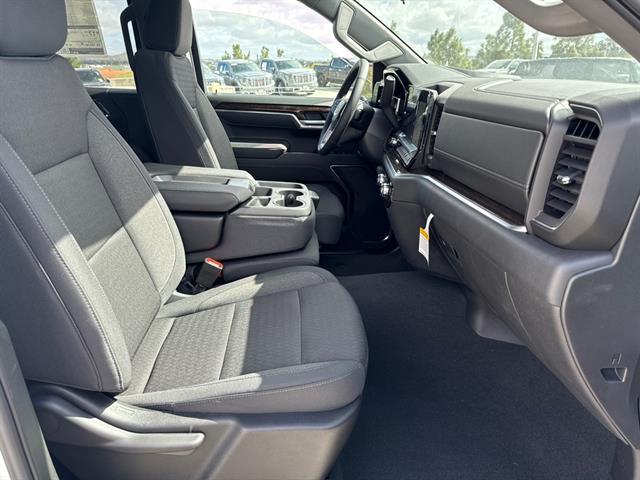 new 2025 GMC Sierra 1500 car, priced at $57,544