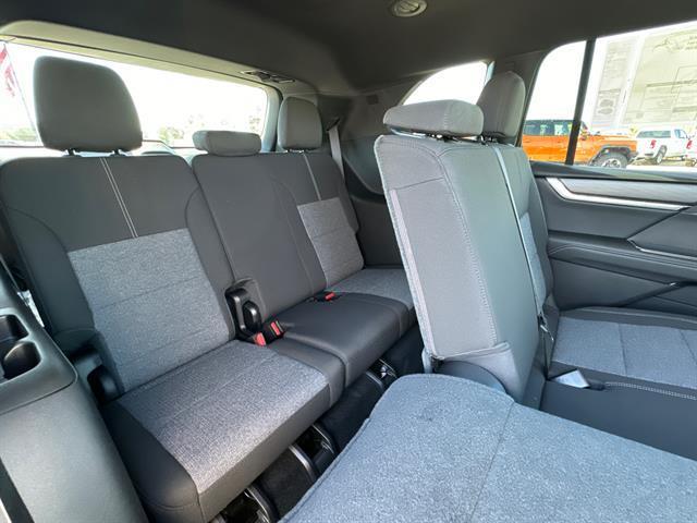new 2025 GMC Acadia car, priced at $49,640