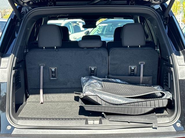 new 2025 GMC Acadia car, priced at $49,640
