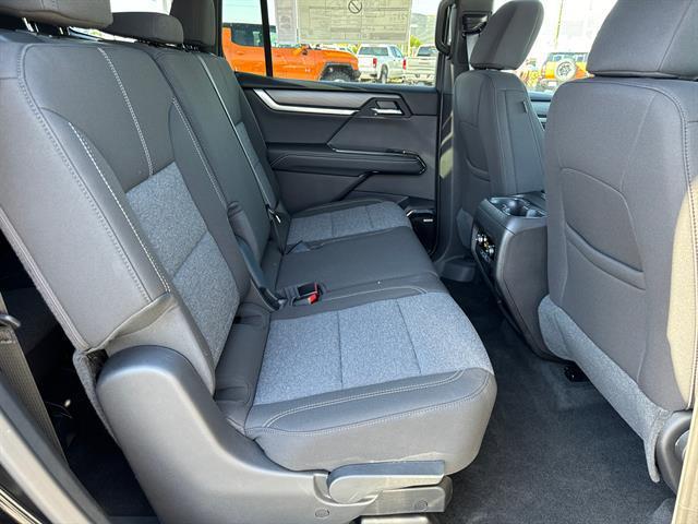 new 2025 GMC Acadia car, priced at $49,640