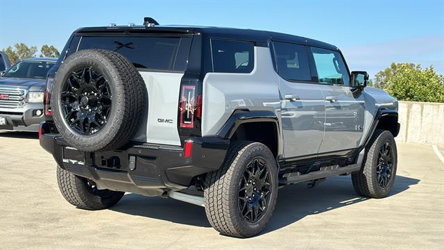 new 2024 GMC HUMMER EV SUV car, priced at $101,465