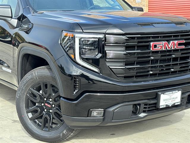 new 2025 GMC Sierra 1500 car, priced at $57,889