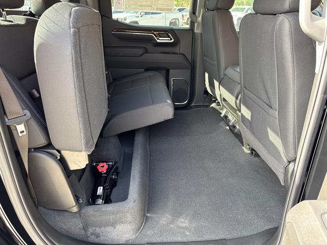new 2025 GMC Sierra 1500 car, priced at $57,889