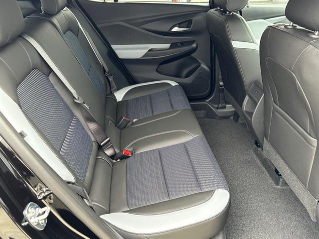 new 2025 Buick Envista car, priced at $27,179