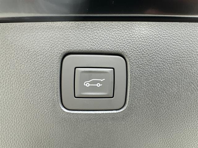 new 2025 Buick Envista car, priced at $27,179