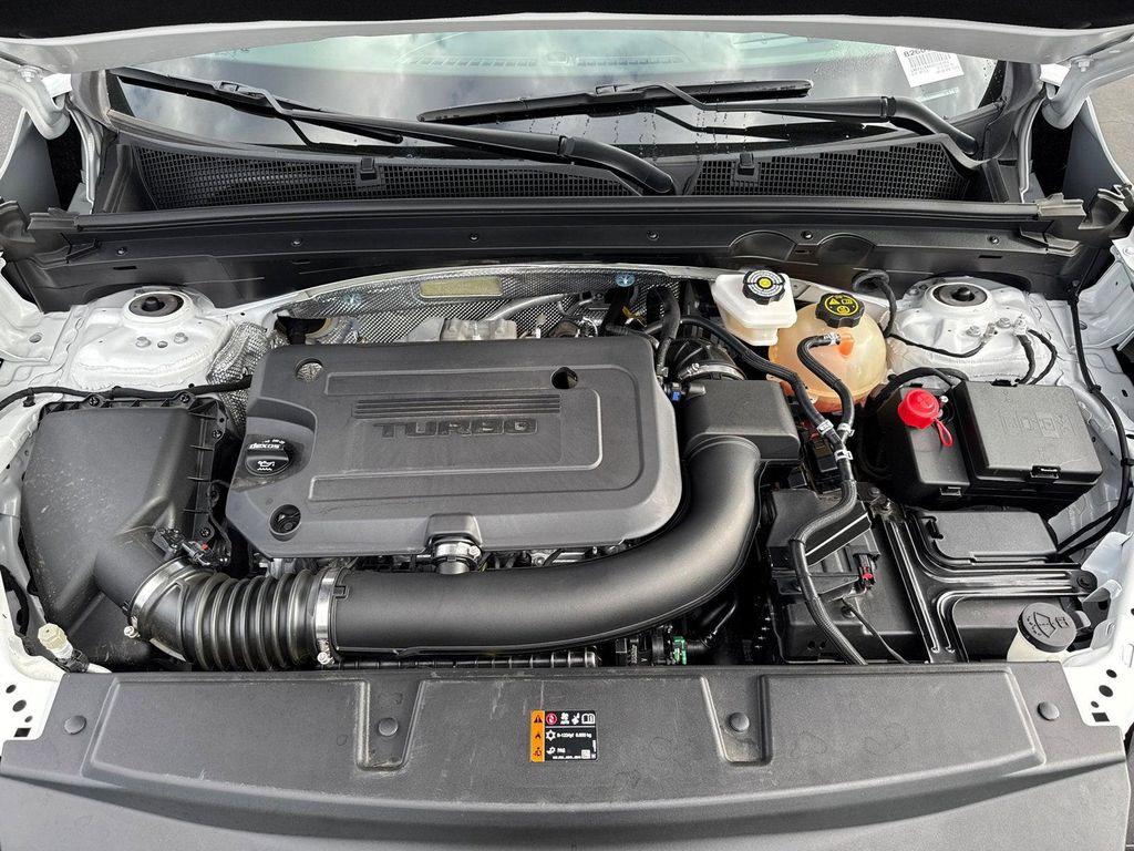 used 2025 Buick Envision car, priced at $34,520