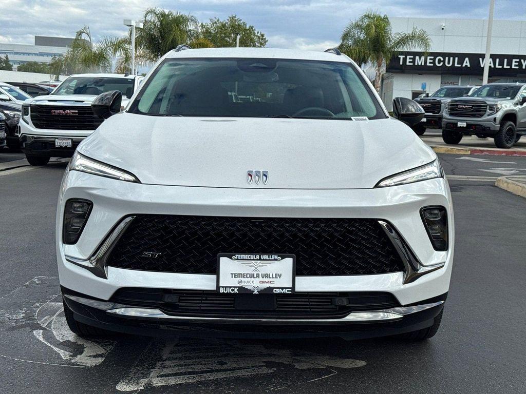 used 2025 Buick Envision car, priced at $34,520