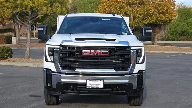 new 2025 GMC Sierra 2500 car, priced at $50,828