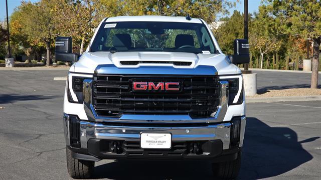 new 2025 GMC Sierra 3500 car, priced at $60,685