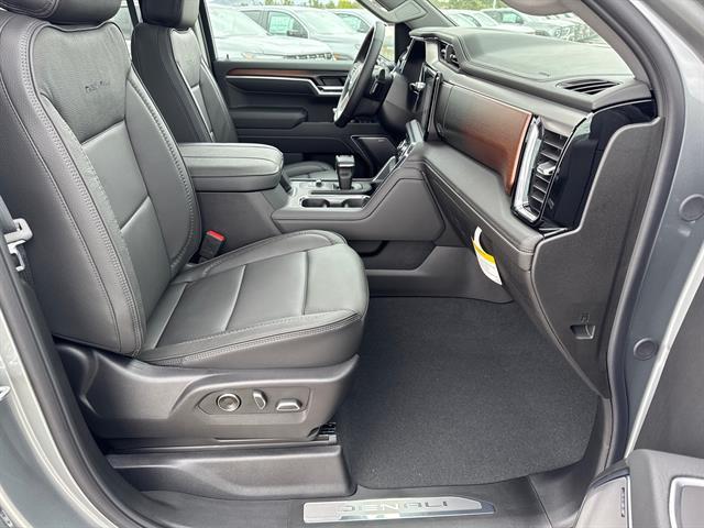 new 2025 GMC Sierra 1500 car, priced at $77,904