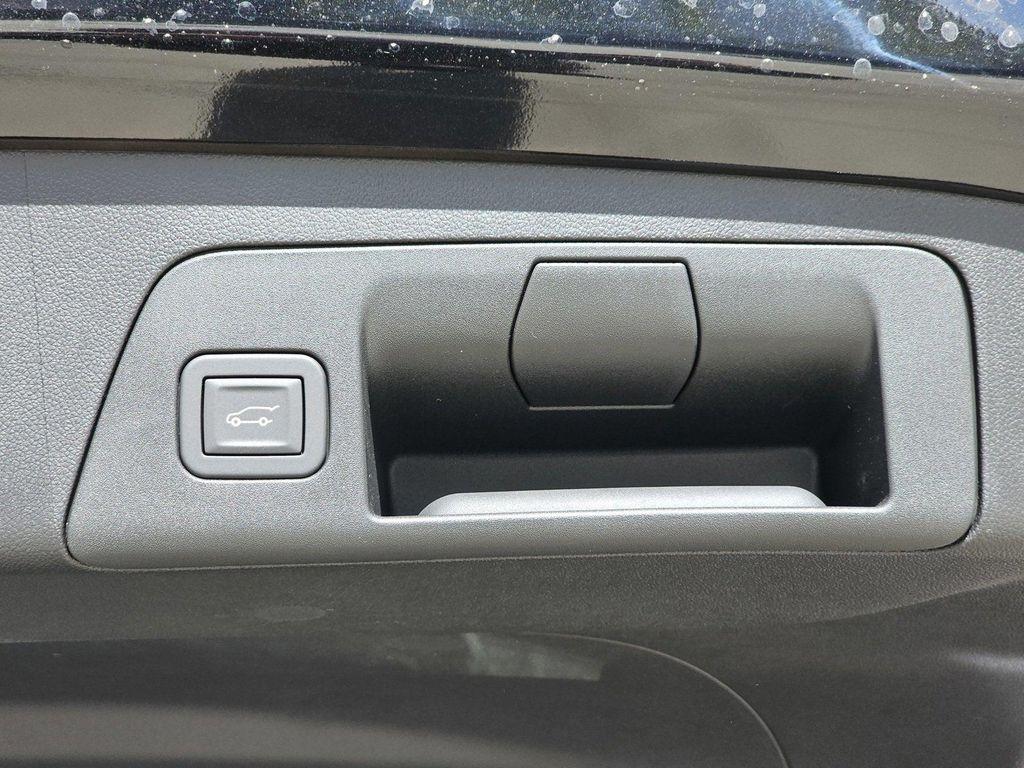 used 2025 Buick Envision car, priced at $41,235