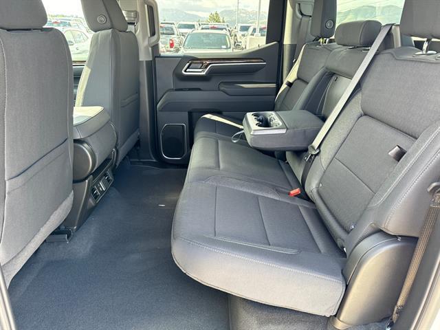 new 2025 GMC Sierra 1500 car, priced at $53,945