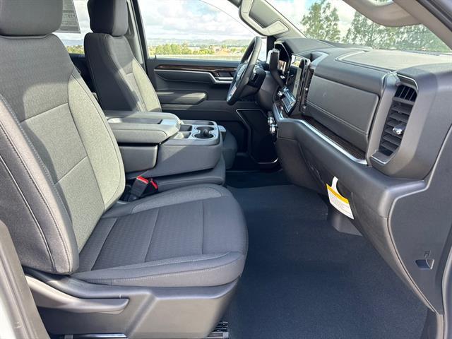 new 2025 GMC Sierra 1500 car, priced at $53,945
