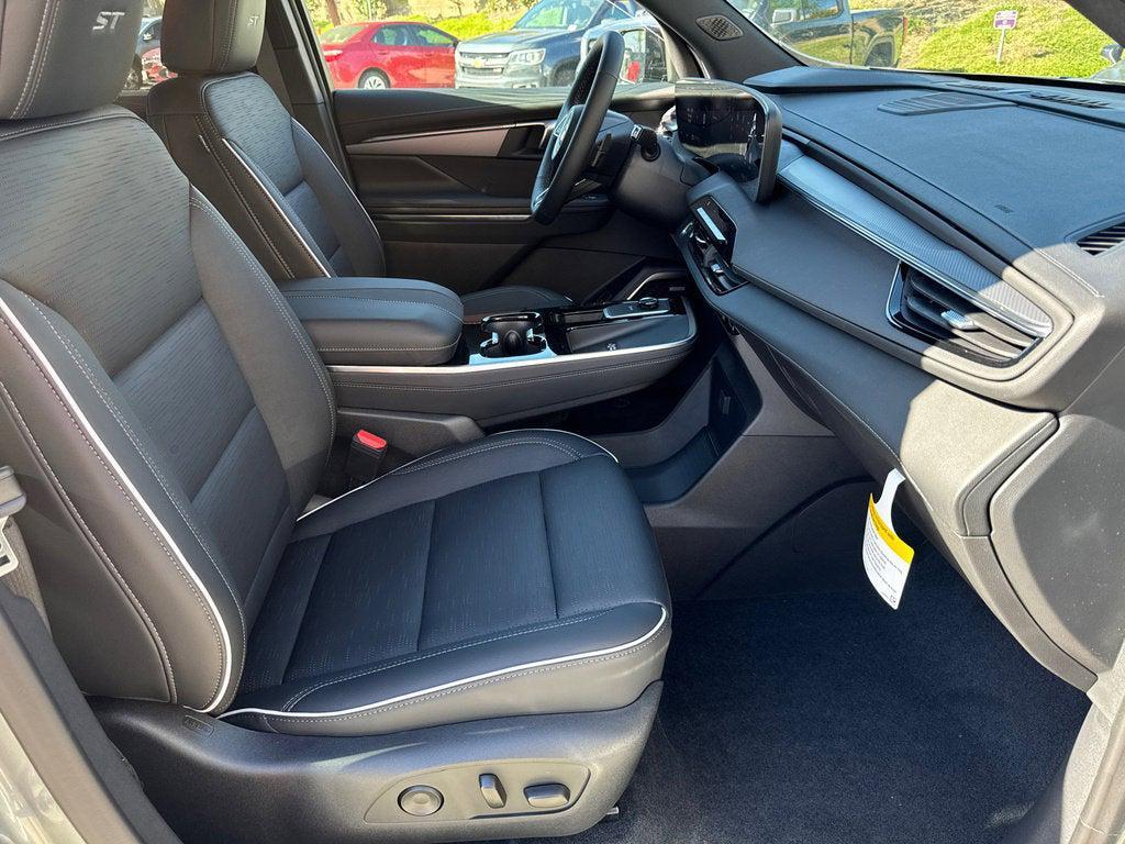 used 2025 Buick Enclave car, priced at $44,186