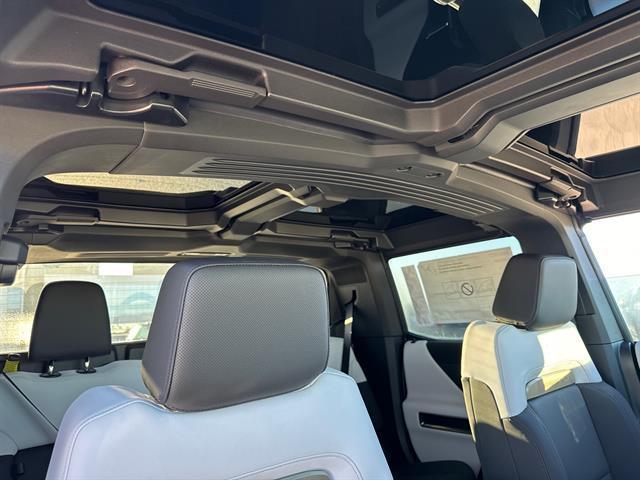 new 2025 GMC HUMMER EV Pickup car, priced at $103,914