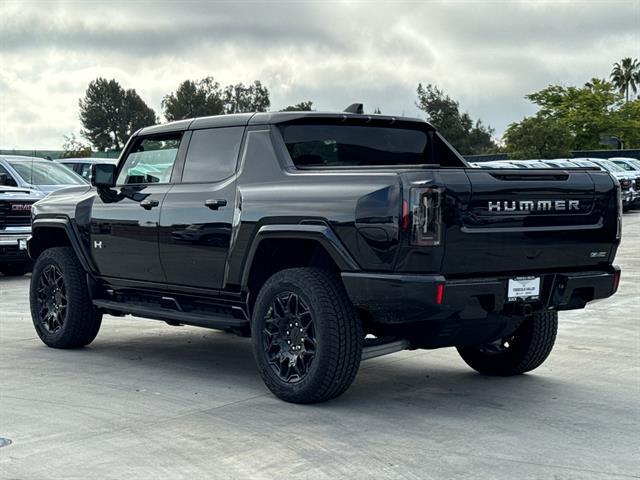 new 2025 GMC HUMMER EV Pickup car, priced at $103,784