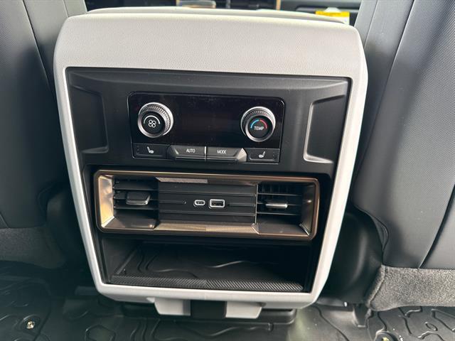 new 2025 GMC HUMMER EV Pickup car, priced at $103,784