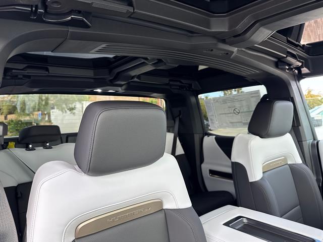 new 2025 GMC HUMMER EV Pickup car, priced at $103,784